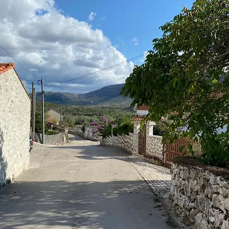 Casa De Alcaria Holiday home *