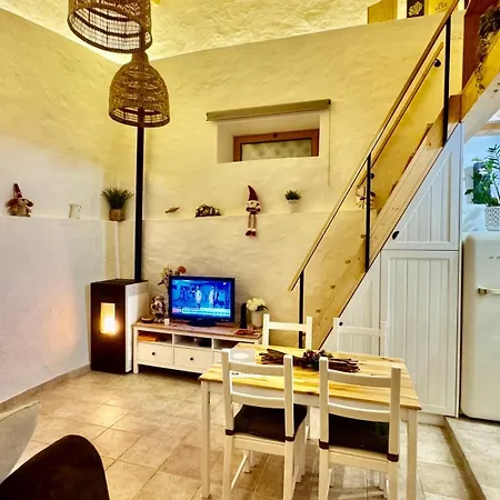 Casa De Alcaria (Leiria)